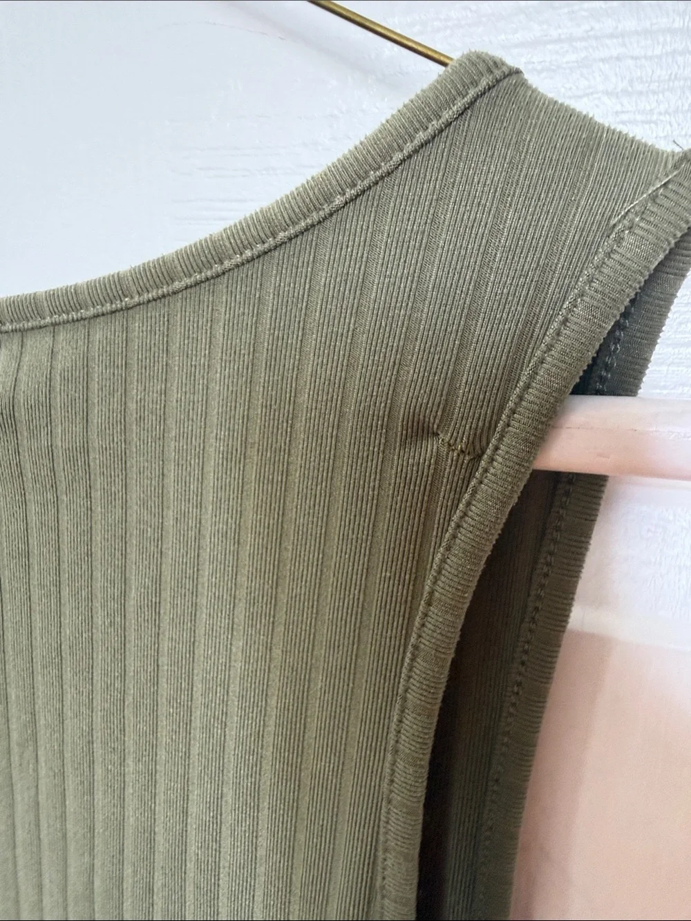 Essentials Olive Ribbed V-Neck Cropped Tank - Picture 4 of 4